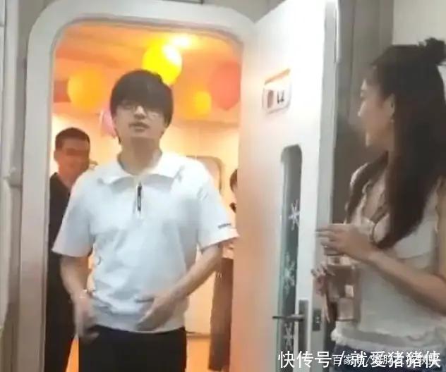 梦幻西游私服怎么卡东西